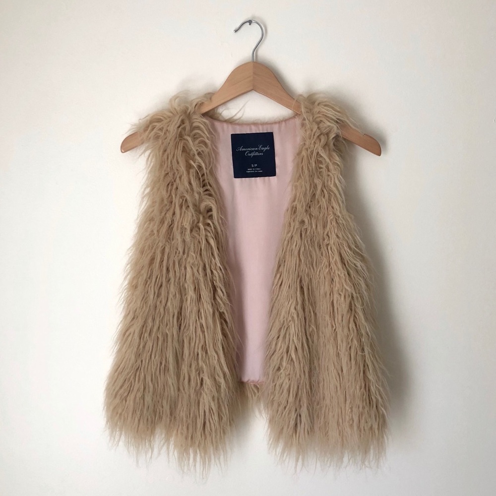 American Eagle Faux Fur Vest